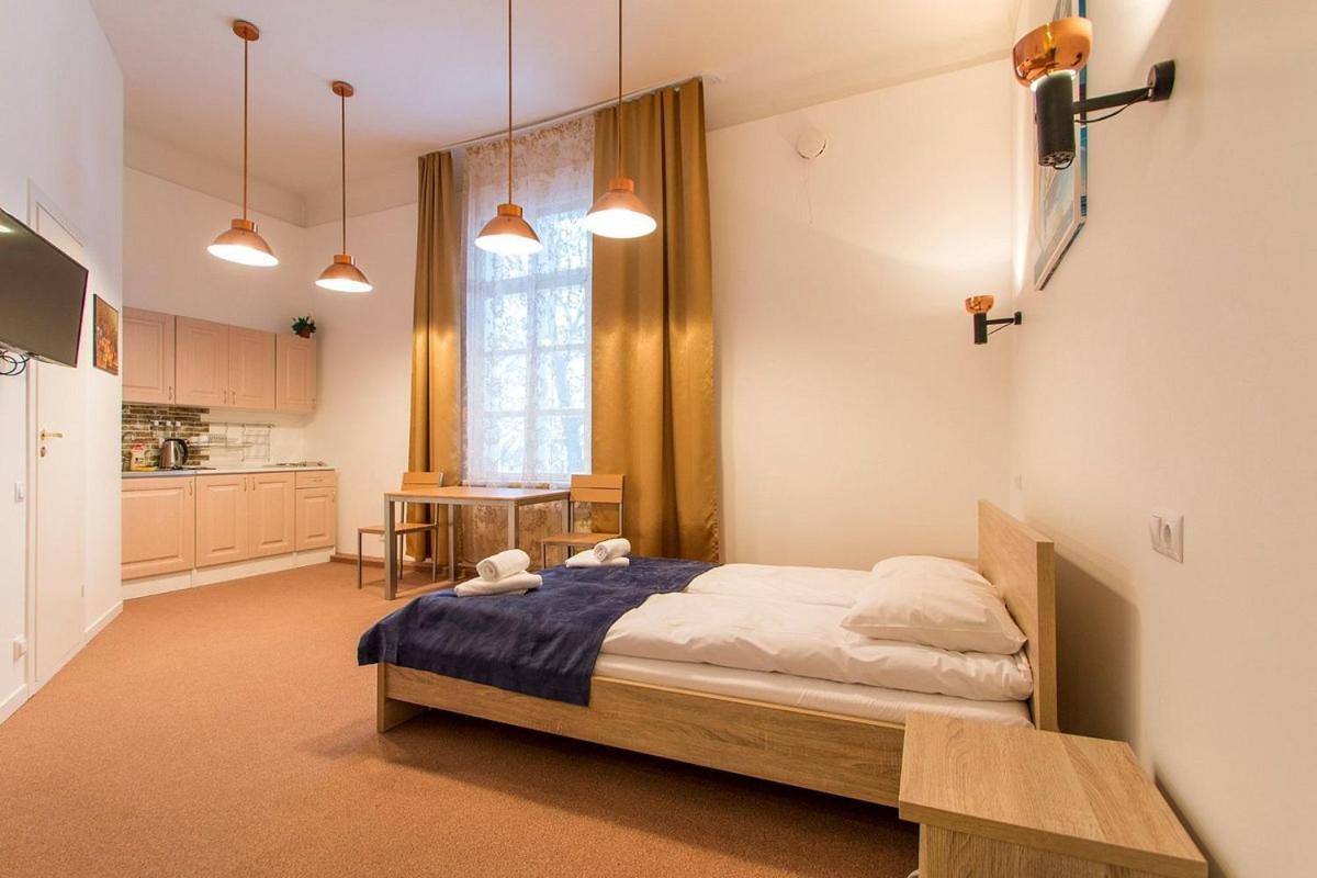 Aquamarine Hotel - Lauluvaeljak Ταλίν Εξωτερικό φωτογραφία